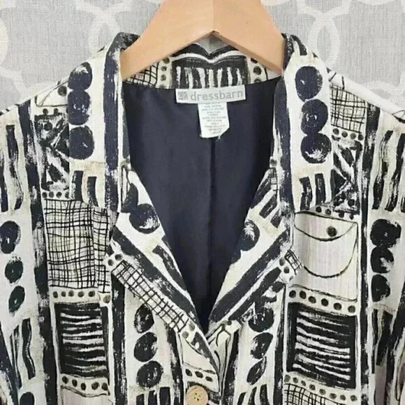 dressbarn Button All over Print Pattern Women's Blazer‎ L - Picture 3 of 10